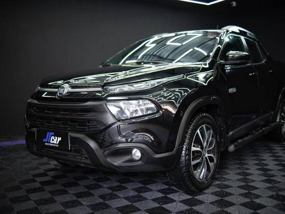 FIAT TORO 2.0 16V TURBO DIESEL ULTRA 4WD AT9 FIAT TORO 2.0 16V TURBO DIESEL ULTRA 4WD AT9